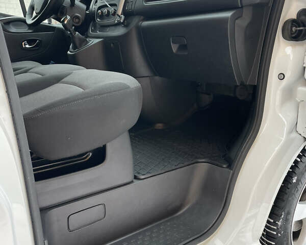 Белый Фиат Таленто, объемом двигателя 2 л и пробегом 294 тыс. км за 15900 $, фото 22 на Automoto.ua