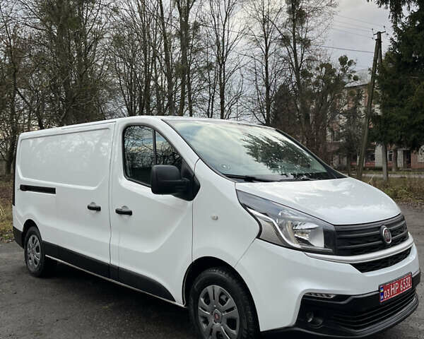 Белый Фиат Таленто, объемом двигателя 2 л и пробегом 217 тыс. км за 17450 $, фото 1 на Automoto.ua