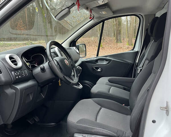 Белый Фиат Таленто, объемом двигателя 2 л и пробегом 217 тыс. км за 17750 $, фото 16 на Automoto.ua