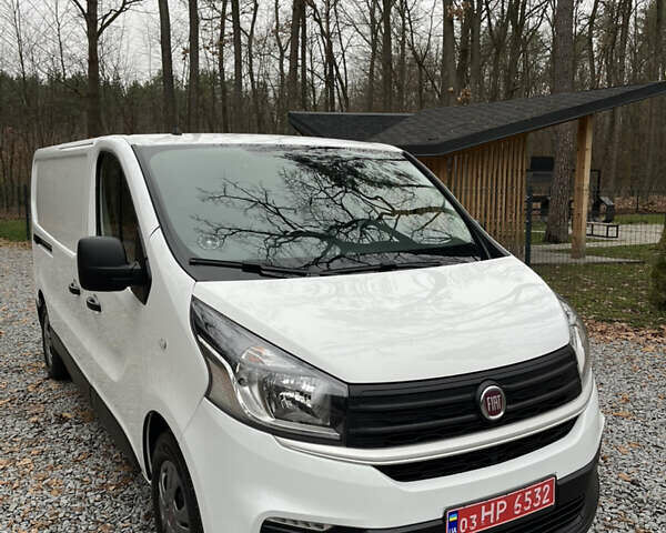 Белый Фиат Таленто, объемом двигателя 2 л и пробегом 217 тыс. км за 17750 $, фото 2 на Automoto.ua