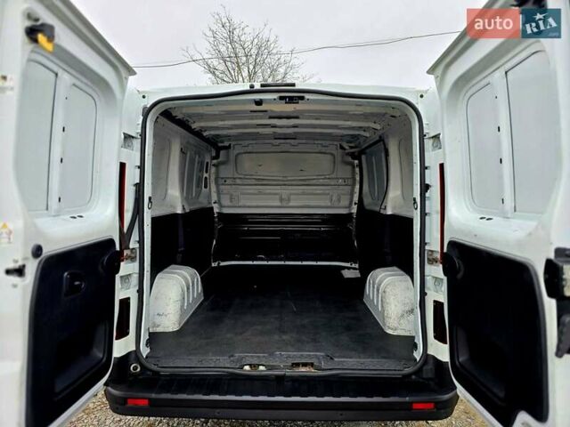 Белый Фиат Таленто, объемом двигателя 2 л и пробегом 187 тыс. км за 16900 $, фото 18 на Automoto.ua