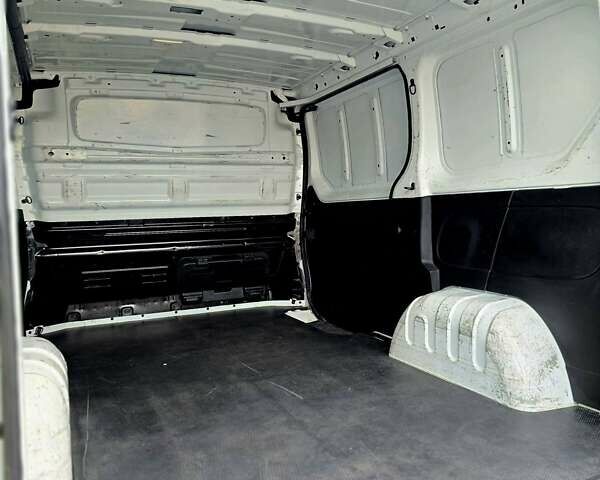 Белый Фиат Таленто, объемом двигателя 2 л и пробегом 187 тыс. км за 16900 $, фото 19 на Automoto.ua