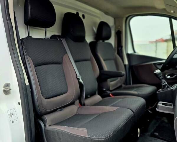 Белый Фиат Таленто, объемом двигателя 2 л и пробегом 187 тыс. км за 16900 $, фото 28 на Automoto.ua