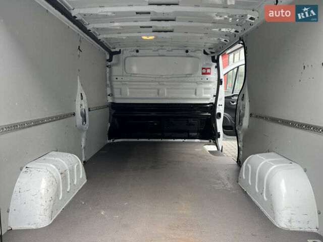 Белый Фиат Таленто, объемом двигателя 2 л и пробегом 124 тыс. км за 13500 $, фото 22 на Automoto.ua