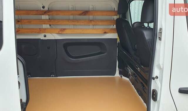 Белый Фиат Таленто, объемом двигателя 1.6 л и пробегом 172 тыс. км за 13400 $, фото 9 на Automoto.ua