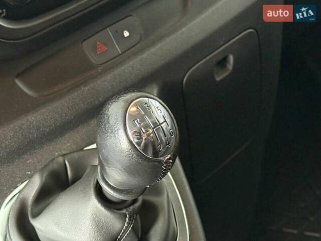 Белый Фиат Таленто, объемом двигателя 1.6 л и пробегом 120 тыс. км за 16990 $, фото 13 на Automoto.ua