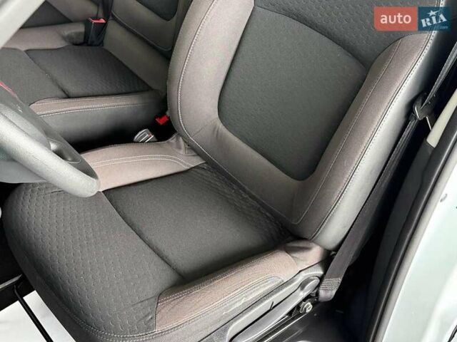 Белый Фиат Таленто, объемом двигателя 1.6 л и пробегом 120 тыс. км за 16990 $, фото 15 на Automoto.ua