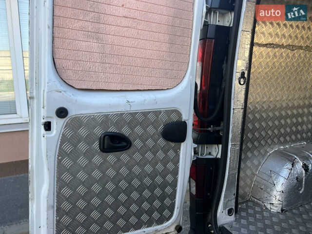 Білий Фіат Талєнто, об'ємом двигуна 1.6 л та пробігом 170 тис. км за 12900 $, фото 16 на Automoto.ua