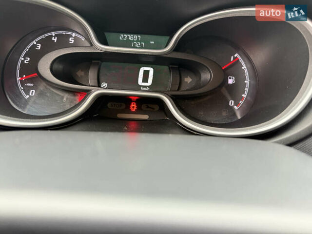 Білий Фіат Талєнто, об'ємом двигуна 2 л та пробігом 239 тис. км за 24900 $, фото 38 на Automoto.ua