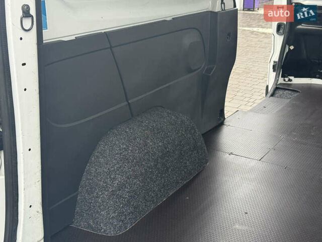 Белый Фиат Таленто, объемом двигателя 2 л и пробегом 168 тыс. км за 19550 $, фото 41 на Automoto.ua