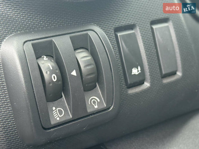 Белый Фиат Таленто, объемом двигателя 2 л и пробегом 168 тыс. км за 19550 $, фото 63 на Automoto.ua