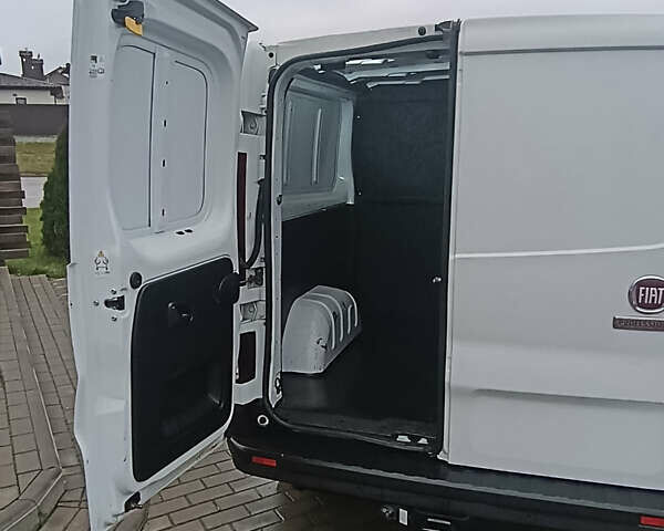 Белый Фиат Таленто, объемом двигателя 2 л и пробегом 199 тыс. км за 20900 $, фото 22 на Automoto.ua