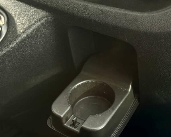 Черный Фиат Таленто, объемом двигателя 1.6 л и пробегом 186 тыс. км за 17000 $, фото 32 на Automoto.ua