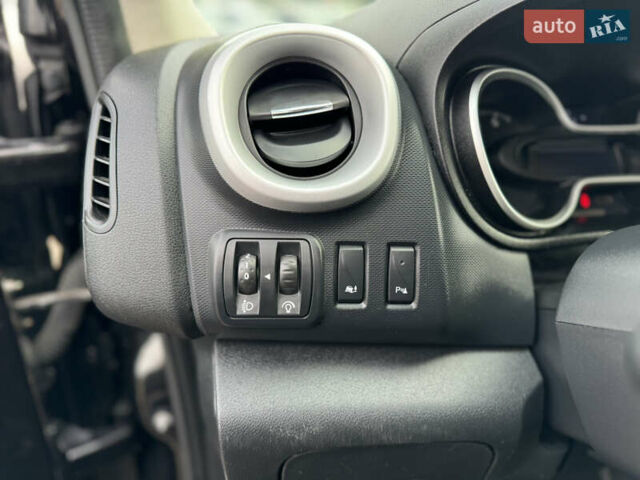 Черный Фиат Таленто, объемом двигателя 1.6 л и пробегом 218 тыс. км за 16800 $, фото 53 на Automoto.ua