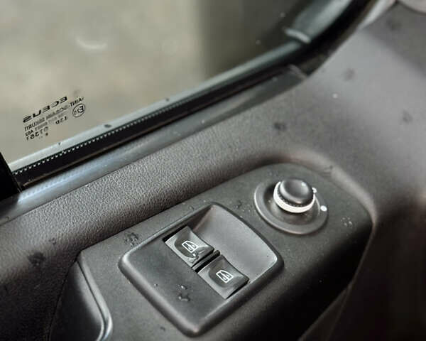 Черный Фиат Таленто, объемом двигателя 1.6 л и пробегом 186 тыс. км за 17000 $, фото 37 на Automoto.ua