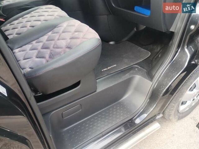 Черный Фиат Таленто, объемом двигателя 2 л и пробегом 151 тыс. км за 22000 $, фото 18 на Automoto.ua