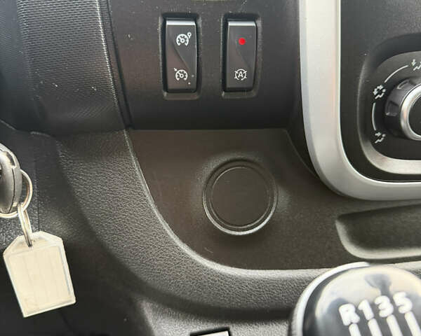 Фиат Таленто, объемом двигателя 0 л и пробегом 80 тыс. км за 20000 $, фото 10 на Automoto.ua