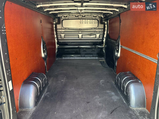 Серый Фиат Таленто, объемом двигателя 1.6 л и пробегом 226 тыс. км за 19000 $, фото 24 на Automoto.ua