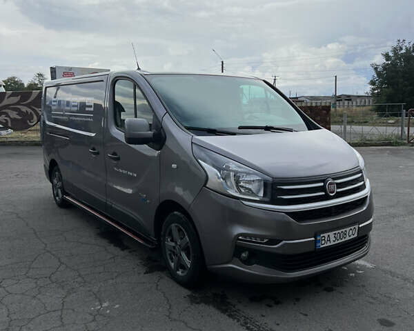 Серый Фиат Таленто, объемом двигателя 1.6 л и пробегом 320 тыс. км за 10500 $, фото 1 на Automoto.ua