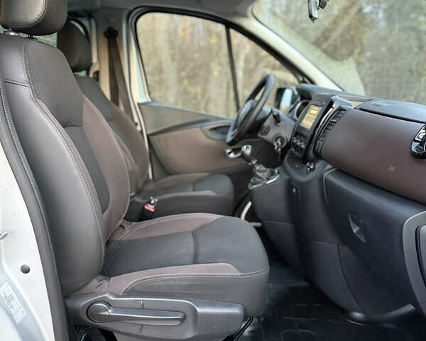 Серый Фиат Таленто, объемом двигателя 1.6 л и пробегом 260 тыс. км за 15300 $, фото 11 на Automoto.ua