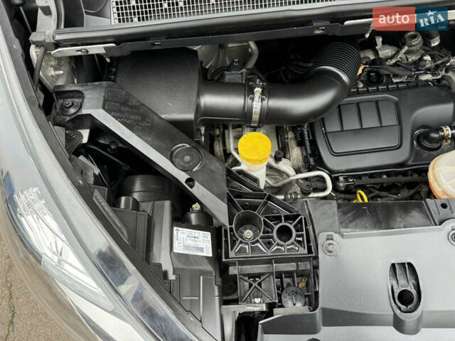 Серый Фиат Таленто, объемом двигателя 1.6 л и пробегом 178 тыс. км за 16800 $, фото 83 на Automoto.ua