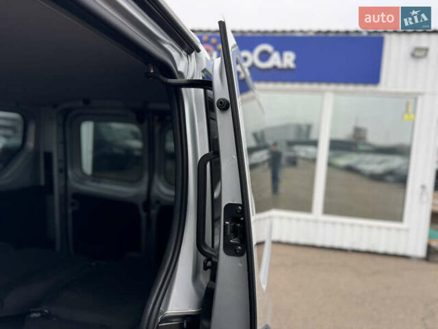 Серый Фиат Таленто, объемом двигателя 1.6 л и пробегом 178 тыс. км за 16800 $, фото 39 на Automoto.ua