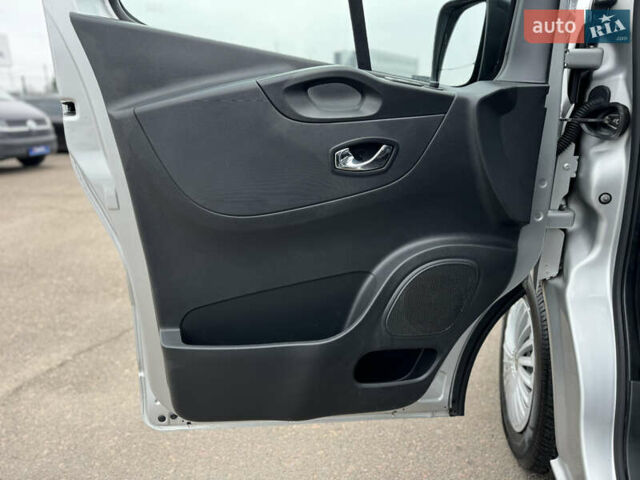Серый Фиат Таленто, объемом двигателя 1.6 л и пробегом 178 тыс. км за 16800 $, фото 75 на Automoto.ua