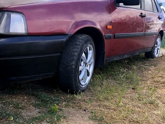 Красный Фиат Темпра, объемом двигателя 1.5 л и пробегом 0 тыс. км за 1500 $, фото 7 на Automoto.ua