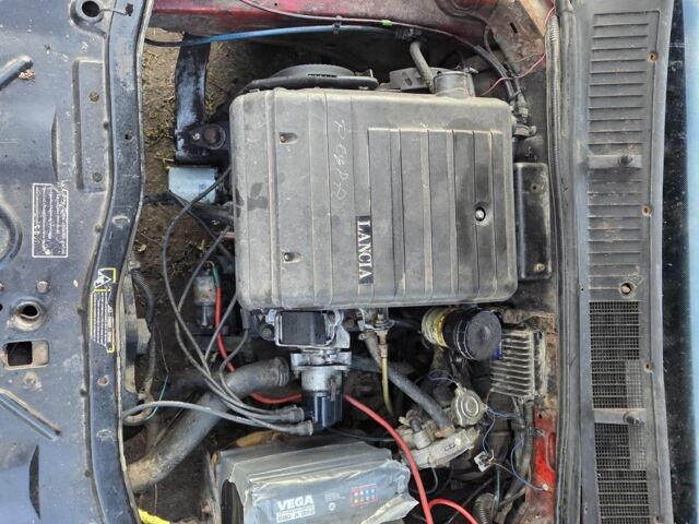 Красный Фиат Темпра, объемом двигателя 1 л и пробегом 513 тыс. км за 452 $, фото 4 на Automoto.ua