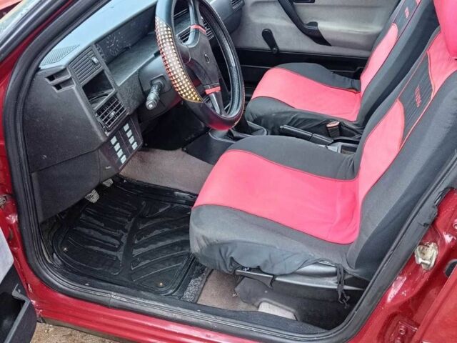 Красный Фиат Темпра, объемом двигателя 1.6 л и пробегом 280 тыс. км за 1299 $, фото 6 на Automoto.ua