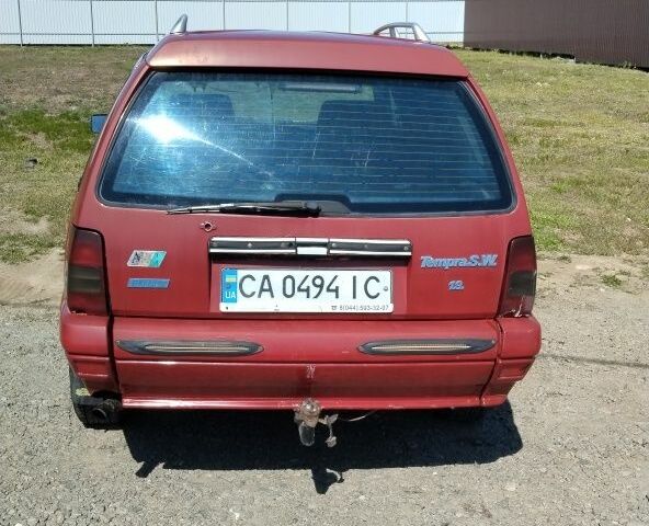 Червоний Фіат Темпра, об'ємом двигуна 1.9 л та пробігом 300 тис. км за 700 $, фото 3 на Automoto.ua