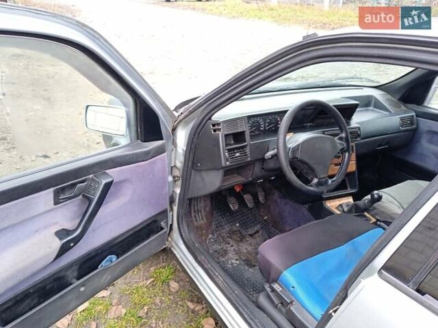 Серый Фиат Темпра, объемом двигателя 1.6 л и пробегом 230 тыс. км за 800 $, фото 6 на Automoto.ua