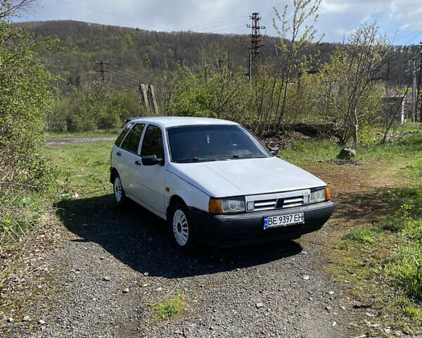 Белый Фиат Типо, объемом двигателя 1.35 л и пробегом 285 тыс. км за 1200 $, фото 16 на Automoto.ua