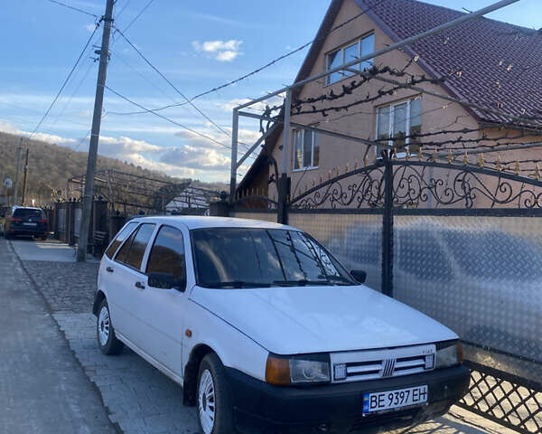 Белый Фиат Типо, объемом двигателя 1.35 л и пробегом 285 тыс. км за 1200 $, фото 6 на Automoto.ua