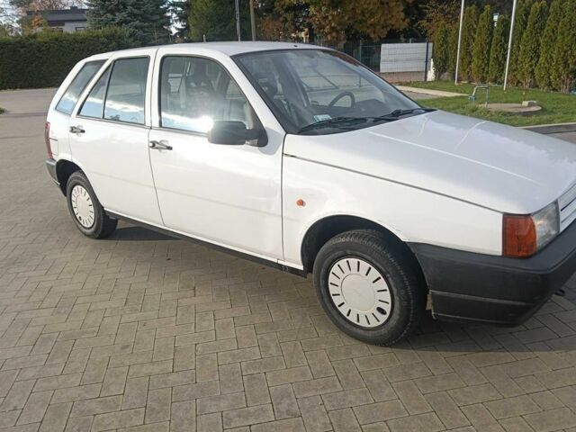 Белый Фиат Типо, объемом двигателя 1.4 л и пробегом 127 тыс. км за 900 $, фото 1 на Automoto.ua