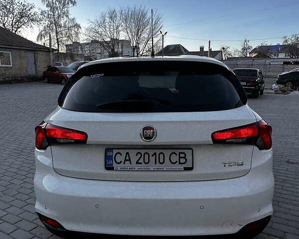 Білий Фіат Тіпо, об'ємом двигуна 1.37 л та пробігом 127 тис. км за 6500 $, фото 3 на Automoto.ua