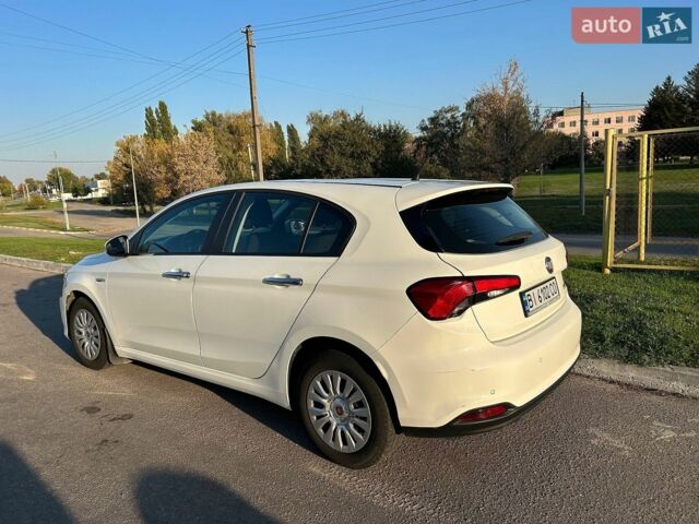 Білий Фіат Тіпо, об'ємом двигуна 1.37 л та пробігом 60 тис. км за 9500 $, фото 1 на Automoto.ua