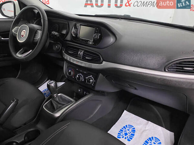 Білий Фіат Тіпо, об'ємом двигуна 1.3 л та пробігом 159 тис. км за 9450 $, фото 13 на Automoto.ua