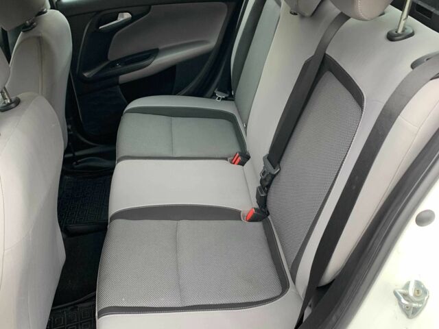 Белый Фиат Типо, объемом двигателя 1.6 л и пробегом 125 тыс. км за 9300 $, фото 14 на Automoto.ua