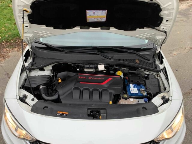 Белый Фиат Типо, объемом двигателя 1.6 л и пробегом 125 тыс. км за 9300 $, фото 7 на Automoto.ua