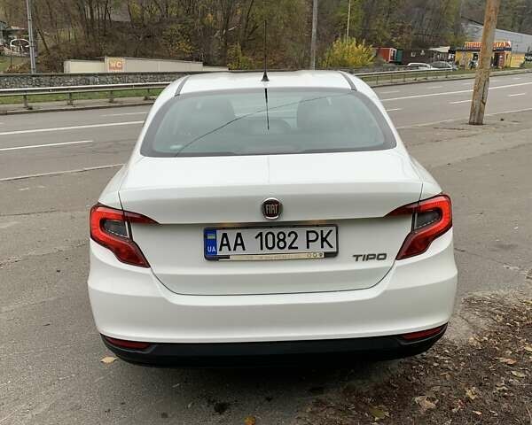 Белый Фиат Типо, объемом двигателя 1.6 л и пробегом 125 тыс. км за 9300 $, фото 4 на Automoto.ua