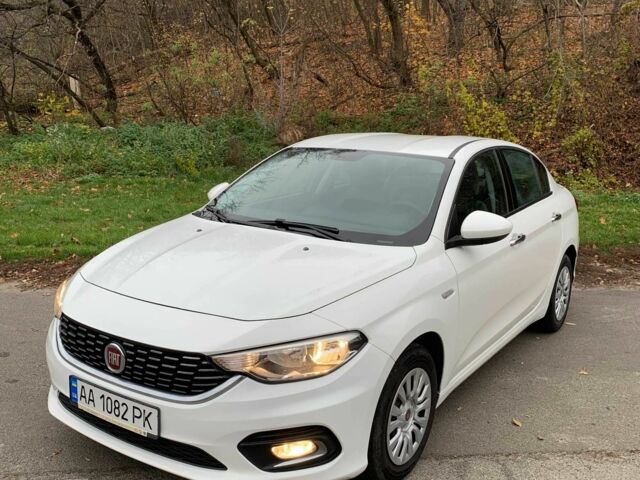 Белый Фиат Типо, объемом двигателя 1.6 л и пробегом 125 тыс. км за 9300 $, фото 1 на Automoto.ua