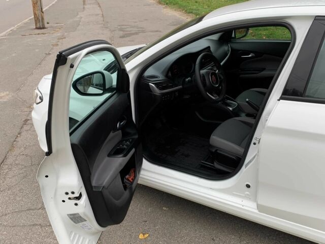 Белый Фиат Типо, объемом двигателя 1.6 л и пробегом 125 тыс. км за 9300 $, фото 8 на Automoto.ua