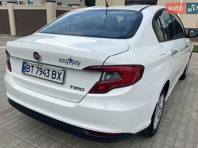 Білий Фіат Тіпо, об'ємом двигуна 1.4 л та пробігом 200 тис. км за 9000 $, фото 3 на Automoto.ua