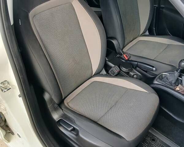 Білий Фіат Тіпо, об'ємом двигуна 1.37 л та пробігом 72 тис. км за 9300 $, фото 10 на Automoto.ua