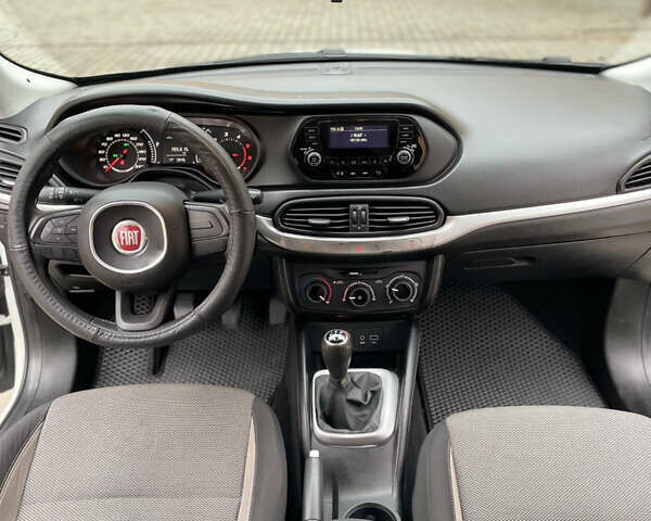 Білий Фіат Тіпо, об'ємом двигуна 1.25 л та пробігом 195 тис. км за 8499 $, фото 16 на Automoto.ua