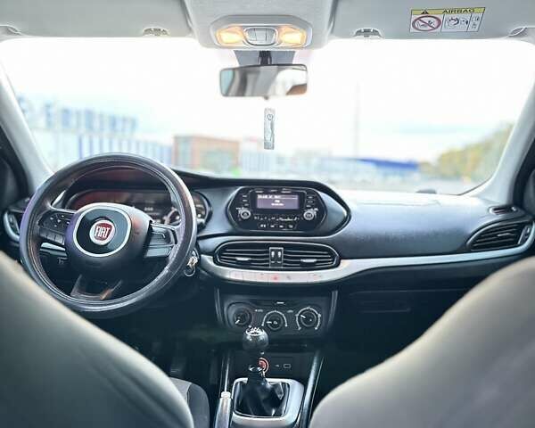 Белый Фиат Типо, объемом двигателя 1.37 л и пробегом 220 тыс. км за 4799 $, фото 12 на Automoto.ua