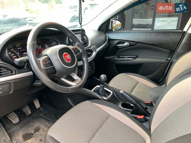 Белый Фиат Типо, объемом двигателя 1.4 л и пробегом 58 тыс. км за 10990 $, фото 26 на Automoto.ua