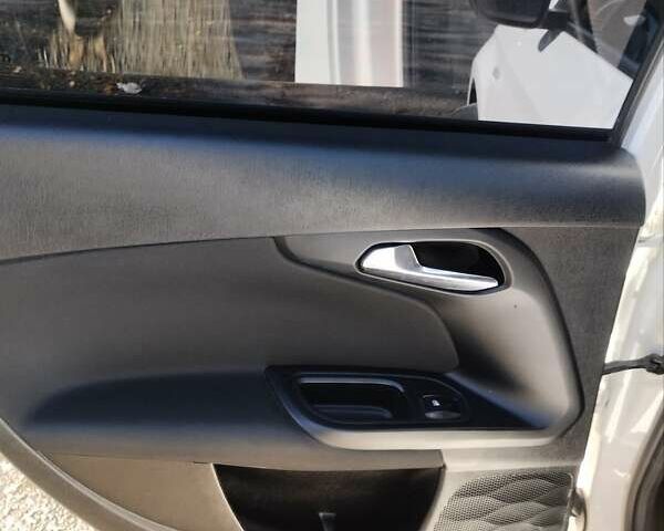 Білий Фіат Тіпо, об'ємом двигуна 1.37 л та пробігом 58 тис. км за 10700 $, фото 35 на Automoto.ua