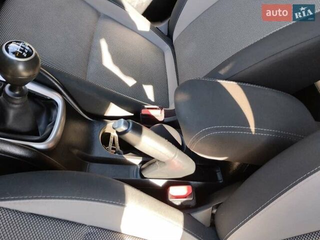 Білий Фіат Тіпо, об'ємом двигуна 1.37 л та пробігом 58 тис. км за 10700 $, фото 24 на Automoto.ua